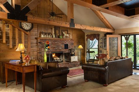 Access to the internet is provided. Cozy common room at Cedar Crest Lodge in Pleasanton, KS ...