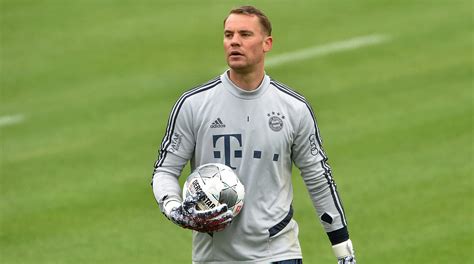 All information about bayern munich (bundesliga) current squad with market values transfers rumours player stats fixtures news. Neuer verlängert beim FC Bayern bis 2023 :: DFB ...