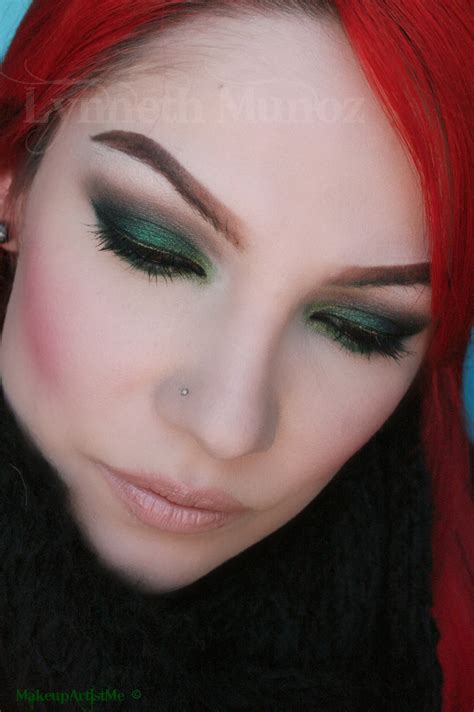 Looking for a good deal on eyeshadow smoke? "Emerald Smoke" Makeup tutorial