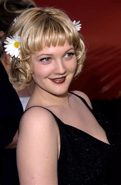 Drew Barrymore At The 1998 Oscars Grunge Look 90s Grunge Grunge Style Soft Grunge Grunge