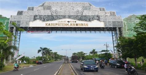 Surabaya gresik 2jam aja nyampe kok. Gaji UMR Dan UMK Kabupaten Lamongan Provinsi Jawa Timur Tahun 2020 Terbaru - Konten Cara Viral