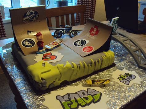 My Sons 5th Birthday Skate Park Cake Not A Bad First Effort If I May