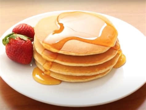 Easy Oatmeal Pancakes