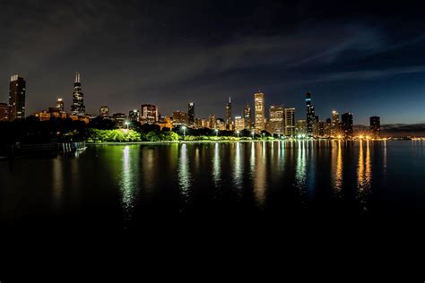 Chicago Skyline And Lakefront At Dawn Photograph By Sven Brogren Fine
