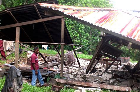 Powerful 7 1 Magnitude Earthquake Strikes Papua New Guinea At Least Three Reported Dead