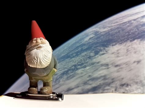 Half Life Gnome Chompski On Electron CollectSPACE Messages
