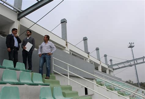 Cientista em tempo integral, filósofo e cozinheiro nas horas vagas. Estádio Municipal da Mealhada vai ter bancada coberta ...