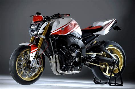 The oil capacity of a yamaha road star is 5 quarts. Yamaha FZ1 Abarth Assetto Corse