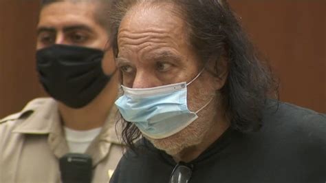 Ron Jeremy Adult Film Star Now Facing Sexual Assault Charges Involving 17 Victims Abc7 Los