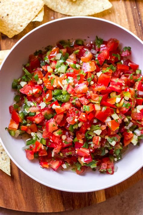 Easy Homemade Salsa Using Canned Tomatoes How To Make Salsa Restaurant Style Roasted Tomato