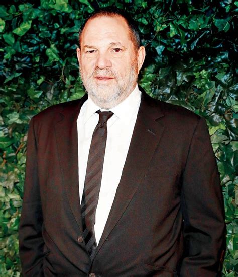Weinstein Statue Casting Couch Launched Pre Oscars