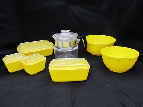 Dreamstime is the world`s largest stock photography community. Vintage Children's Toy pyrex toy dishes 15 pc plastic set ...