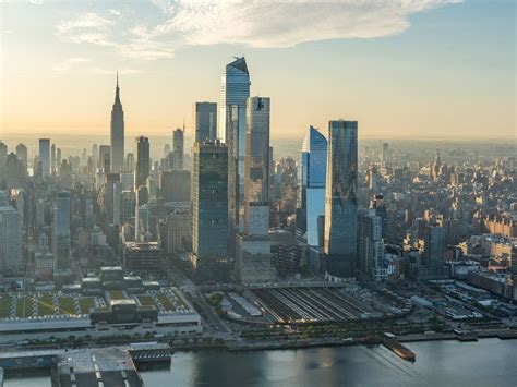 New Yorks Major Megaprojects Mapped World Trade Center Hudson Yards