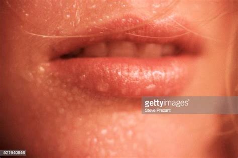 Wet Lips Photos Et Images De Collection Getty Images