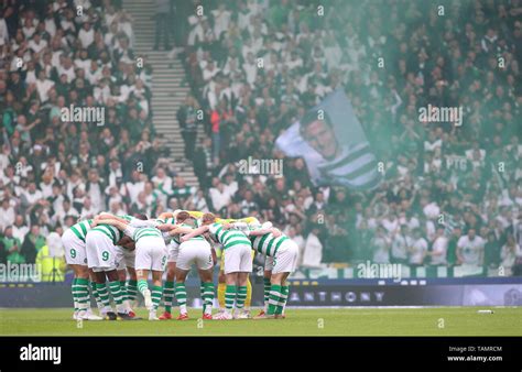 Celtic Park Celtic Players In A Pre Match Huddle Hi Res Stock
