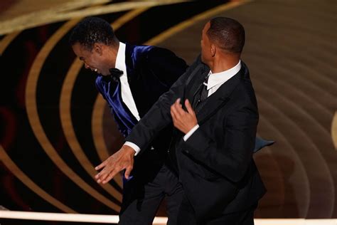 From The Slap To The Streaker The 10 Most Shocking Moments In Oscars History La Times Now