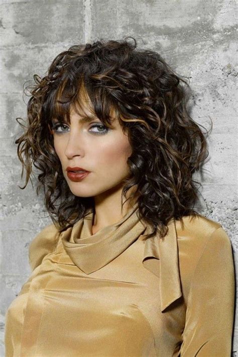 111 Best Layered Haircuts For All Hair Types 2020