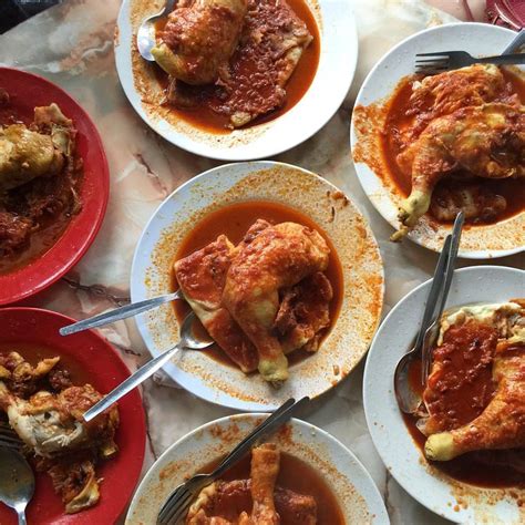 'roti canai daging' is the best seller here. Top 8 Roti Canai in Penang - Penang Foodie