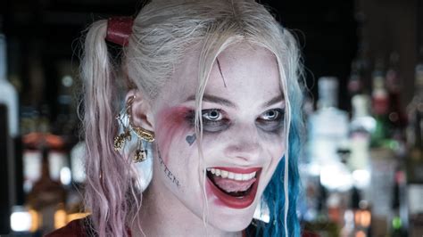 The Exact Lip Color Margot Robbie Wore As Harley Quinn In Birds Of Prey