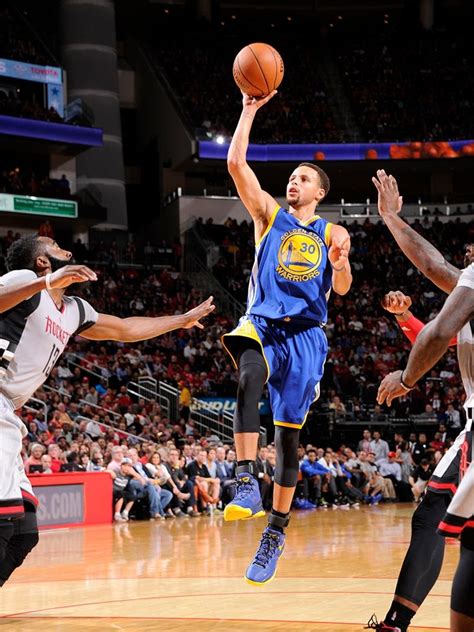 Warriors Guard Stephen Curry Named Kia Nba Most Valuable Player Golden State Warriors