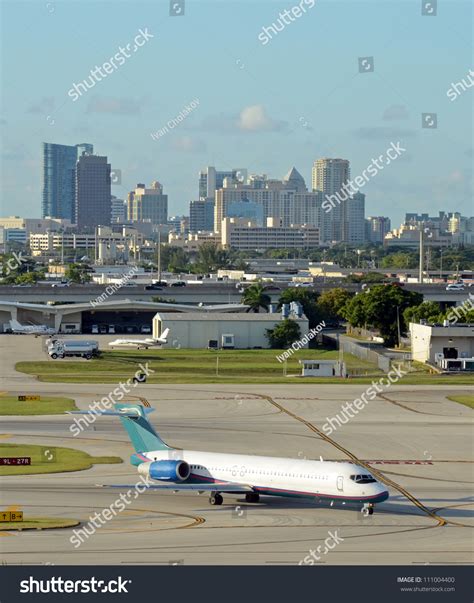922 Fort lauderdale airport Images, Stock Photos & Vectors | Shutterstock