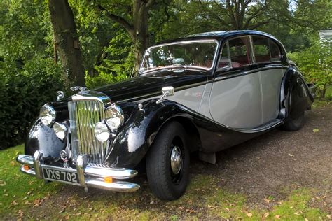 Britische Oldtimer Beautys zum Verkauf - classic-car.TV