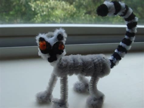 Lemur Pipe Cleaner Craft For Kids