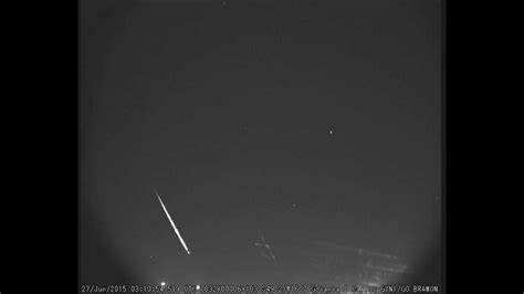 Long Sporadic Meteor With Spectrum Youtube