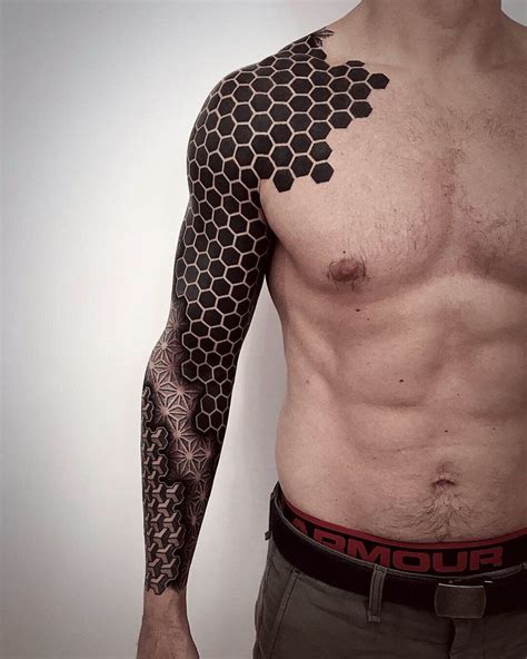 Pin de Brandon Crone em brandoncrone.com | Tatuagem blackout, Tatuagem