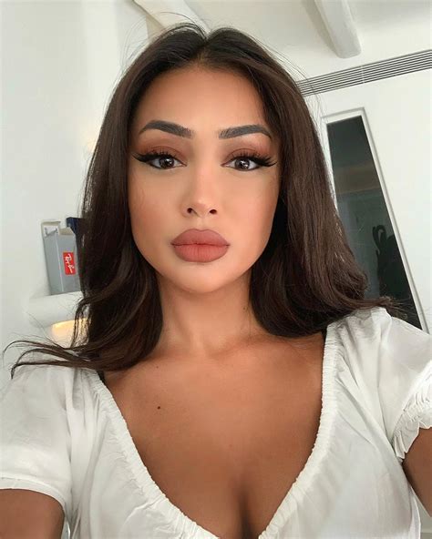 Dilara On Instagram “i Was Dreaming 😅” Makeup Looks Latina Makeup
