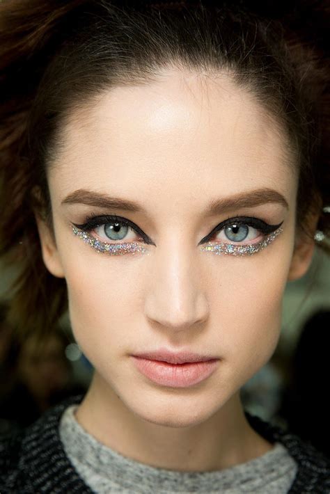 Runway Beauty Glittery Eye At Chanel Spring 2014 Couture