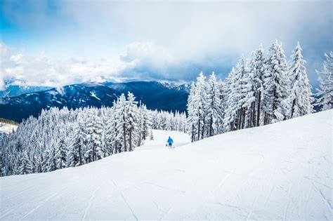 Skiing Ski Winter Snow Sports Mountain Wallpaper 2048x1365 1183571