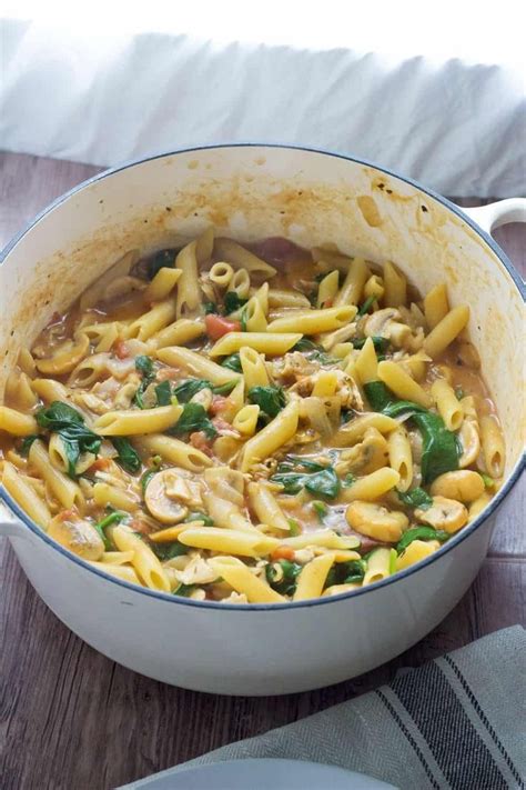 In 30 minutes meron ka nang super. One Pot Pasta With Chicken, Spinach and Mushroom Really ...
