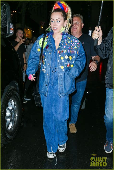 Miley Cyrus Does Double Denim After Snl Rehearsal Photo 3474066