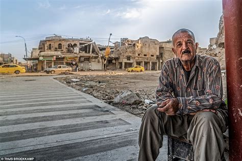 Photographer Takes A Day Trip To Mosul And Returns With An
