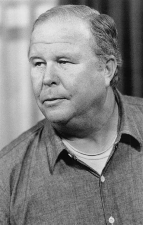 Born in kentucky, beatty first got involved in entertainment as a young a cappella singer. Ned BEATTY (b. 1937) ON Active 1956-2013 > Born Ned Thomas Beatty 6 July 1937 Kentucky > Alma ...