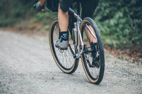 Unfortunately, tire technology is not quite there yet. 700C to 650B Conversion, Road Bike to Gravel Rig ...