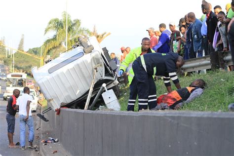 Truck Crashes Through Empangeni Intersection Zululand Observer