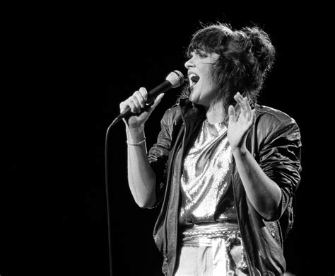 Linda Ronstadt Finds Her Voice Announces Retirement At Northern