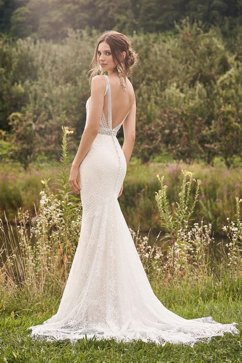 66136 Wedding Dress from Lillian West - hitched.co.uk