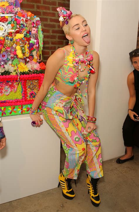 Miley Cyrus Style Crazy Outfits Miley