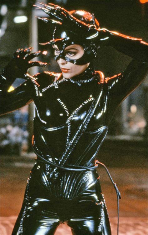 Michelle Pfeiffer As Selina Kyle Batman Catwoman Returns Pfeiffer