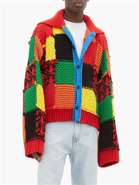 When harry styles prepared for his performance on nbc's today back in february, he wore a multicolor patchwork crochet cardigan from jw anderson harry styled the spring/summer 2020 runway item with gucci jeans, a graphic tee, a pearl necklace, and his signature fistful of chunky rings. Patchwork chunky-knit wool cardigan | JW Anderson ...