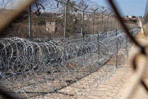 Constructed by spain, its purpose is to stop illegal immigration and smuggling. Melilla border police beefed up, mass migration feared ...