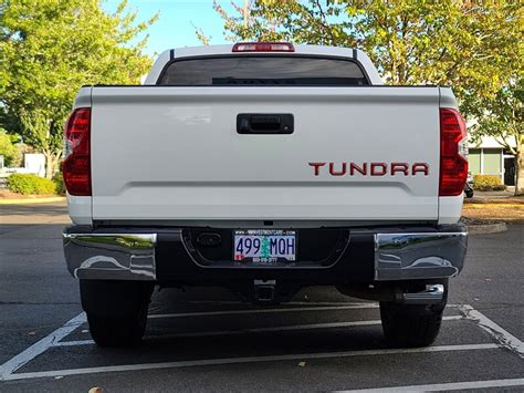 2018 Toyota Tundra 4x4 Crew Max 57l Trd Off Road 23k Like New