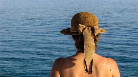 Fotos Gratis Playa Agua Oceano P Jaro Mujer Verano Vacaciones Estatua Ocio Escultura