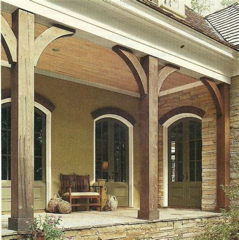 Farmhouse front porches typically provides shade and plenty of opportunity for relaxing and entertaining. Bilderesultat for Cedar Columns for Front Porch | hage ...