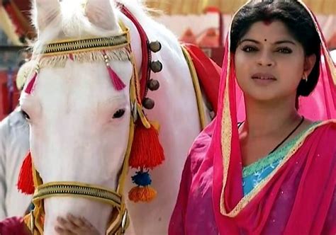 Veera Completes 200 Episodes Sneha Hopes For 2000 Bollywood News