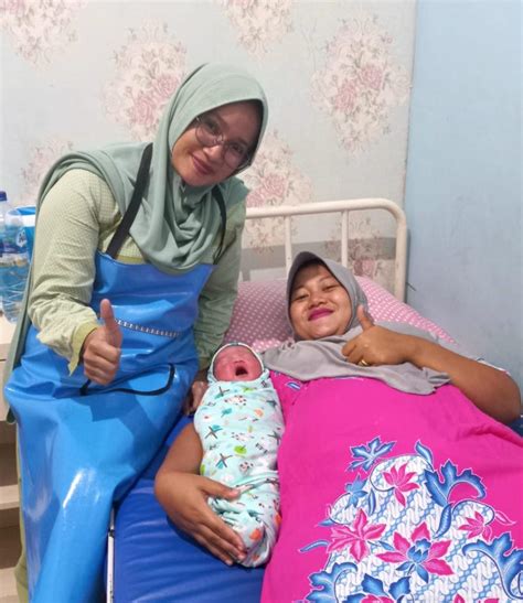 halodoc s bidanku leverages ai to empower and support midwives and mothers in rural indonesia