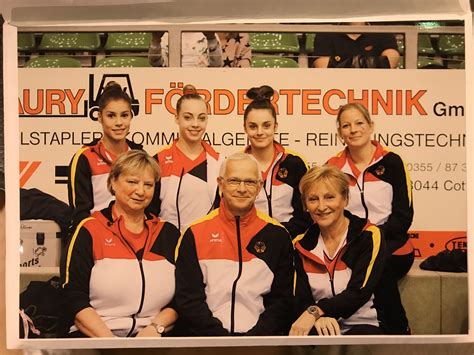 What are you thinking about?. Weltcup in Cottbus mit Michelle Timm und Carina Kröll ...